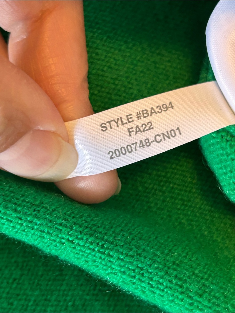NWT J. Crew Kelly Green V-Neck 100% Cashmere Sweater Size Medium - Picture 11 of 12
